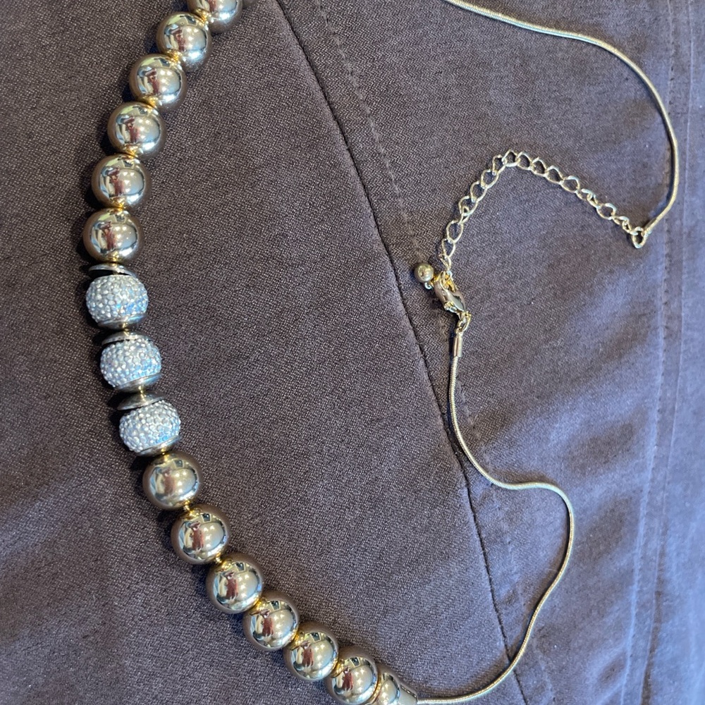 Beaded Necklace with Large Round Beads and Adjustable Chain